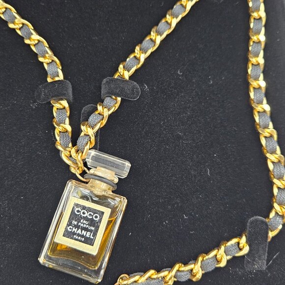 Chanel Coco Perfume Motif Fashion Necklace - Picture 8 of 16